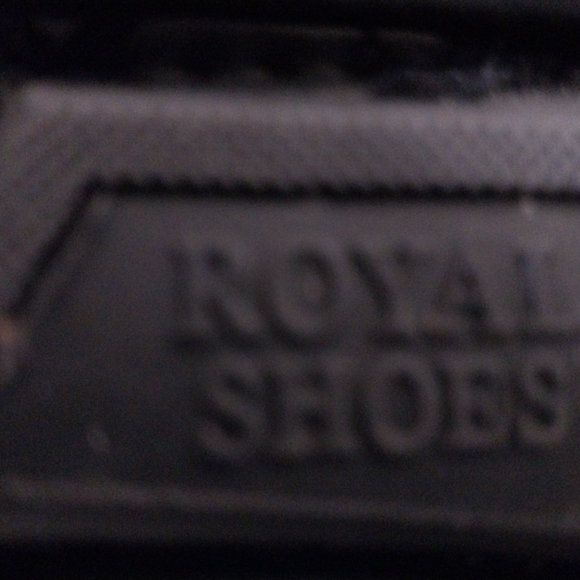 Men's Black Loafers with Patterned Design - Picture 9 of 10